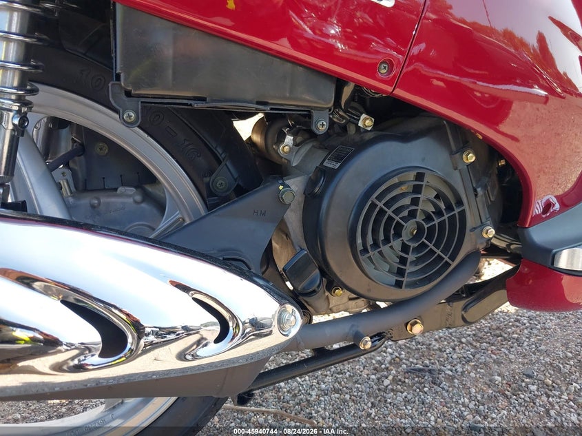 2010 KYMCO USA INC PEOPLE auction photo 8