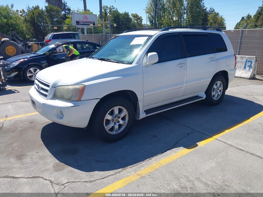 2002 Toyota Highlander, Normal Wear & Tear, IAAI, VIN JTEHF21A520095125 — photo 2