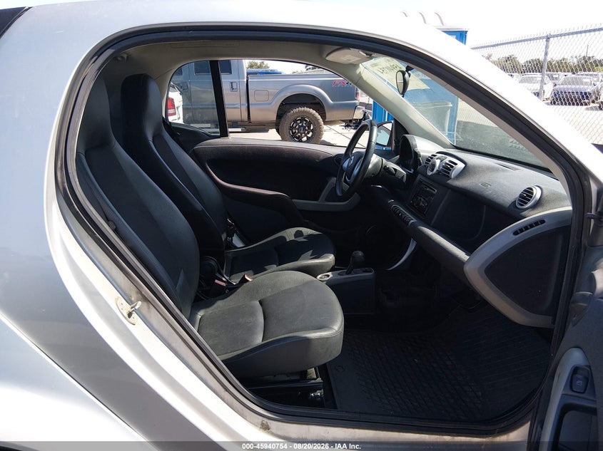 2014 SMART FORTWO auction photo 5