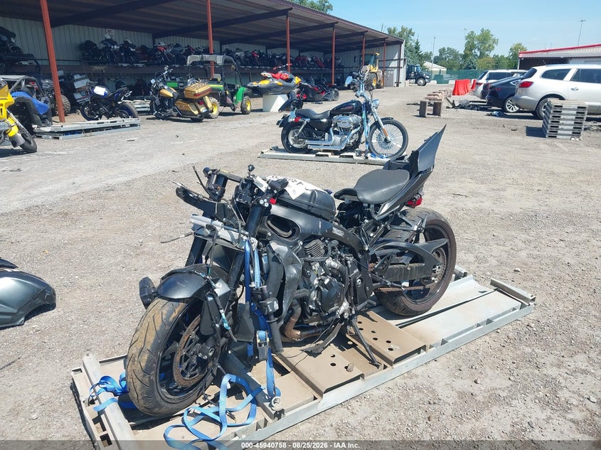 SUZUKI GSX-R1000 2021