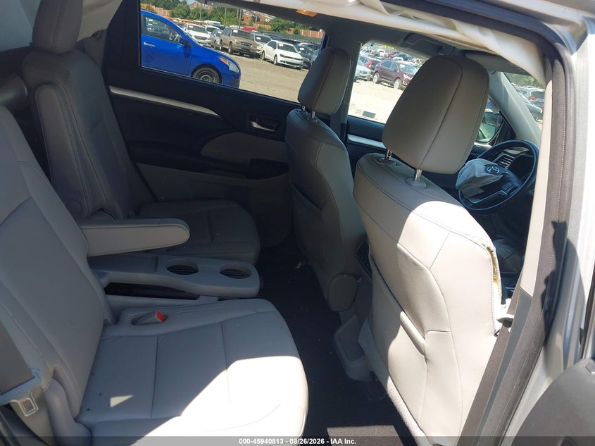 TOYOTA HIGHLANDER 2018 VIN 5TDJZRFH6JS819394