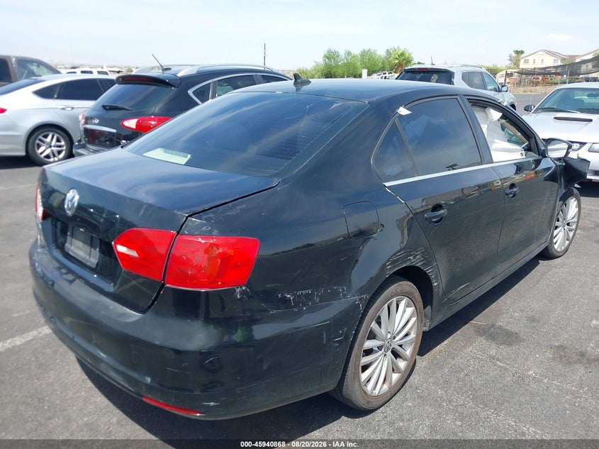 2013 VOLKSWAGEN JETTA auction photo 4