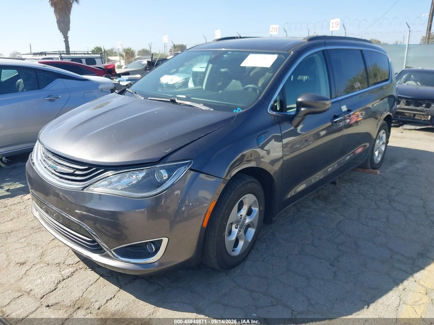 Vin: 2c4rc1l71hr782520, lot: 46440043, chrysler pacifica hybrid premium 20172