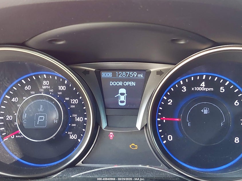 2013 HYUNDAI GENESIS auction photo 7