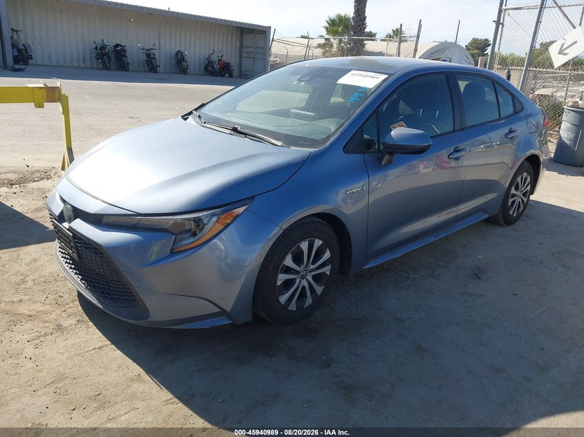 2020 Toyota Corolla, Right Front, IAAI, VIN JTDEBRBE3LJ007617 — photo 2