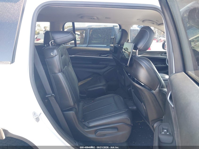 JEEP GRAND CHEROKEE L 2023 VIN 1C4RJKBG6P8744255