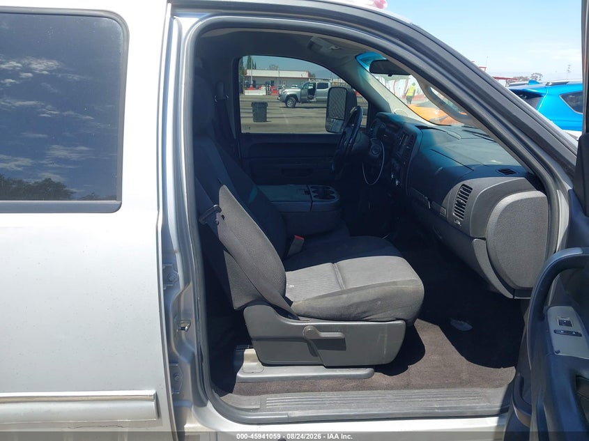 2011 CHEVROLET SILVERADO 1500 auction photo 5