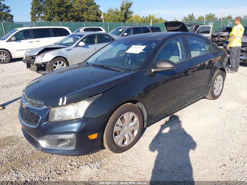 2016 CHEVROLET CRUZE LIMITED auction photo 2