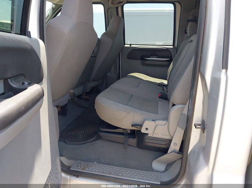 2005 FORD F-350 auction photo 7