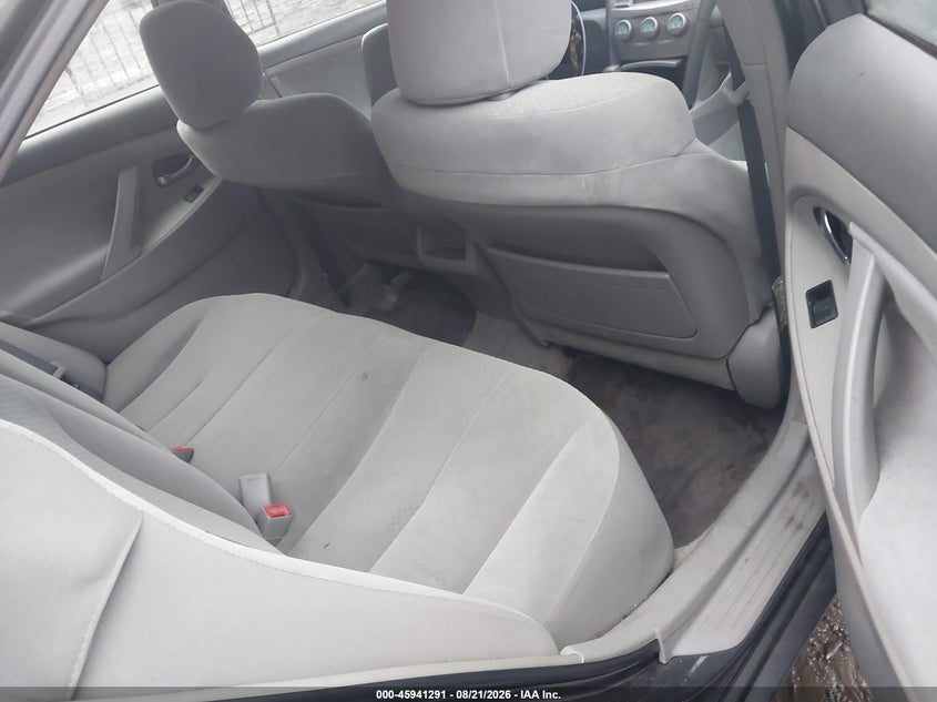 2009 TOYOTA CAMRY auction photo 8