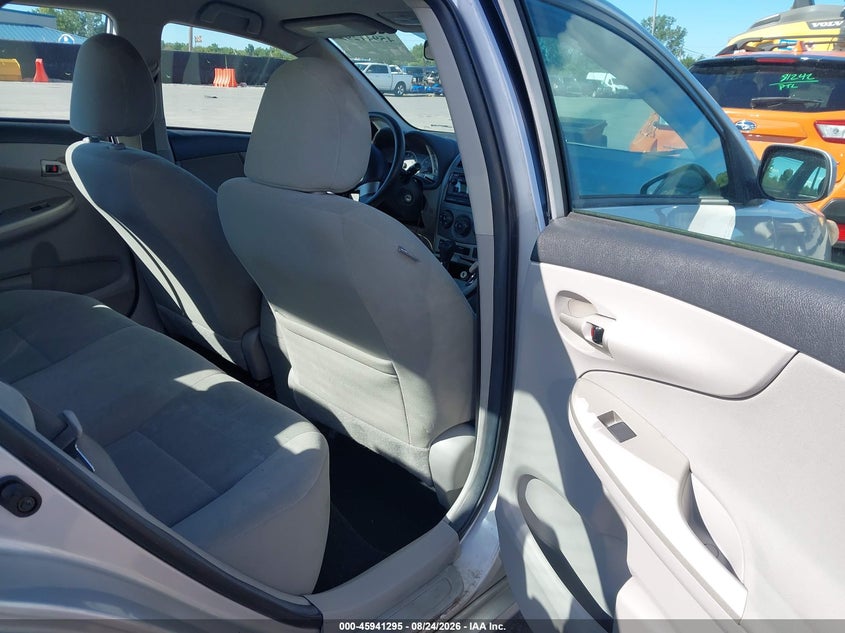 2012 TOYOTA COROLLA auction photo 8