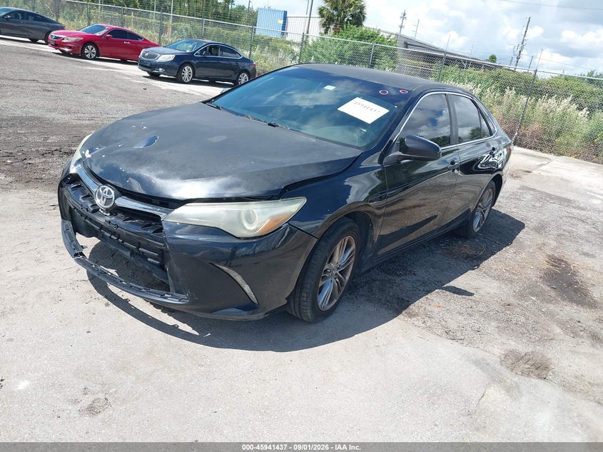 2015 TOYOTA CAMRY auction photo 2