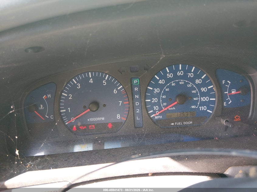 2002 TOYOTA SIENNA auction photo 7