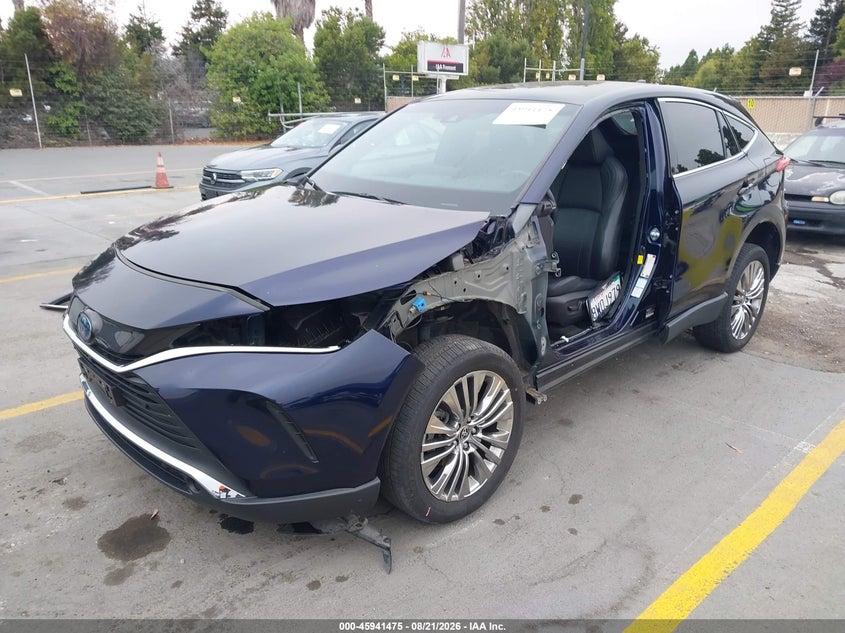 2021 Toyota Venza, Left Side, IAAI, VIN JTEAAAAHXMJ047981 — photo 2
