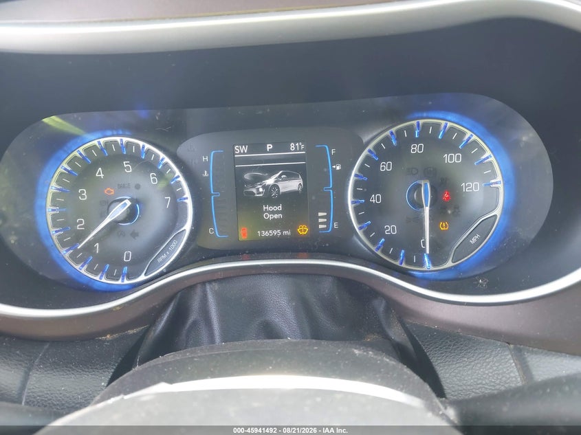 2017 CHRYSLER PACIFICA auction photo 7