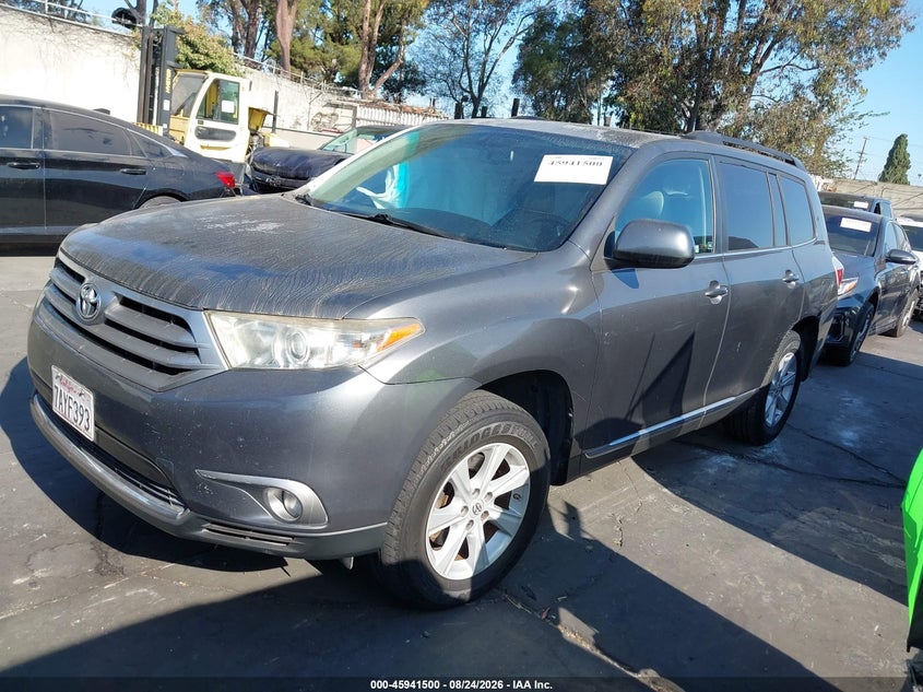 2013 Toyota Highlander, Right Side, IAAI, VIN 5TDZK3EH5DS126312 — photo 2