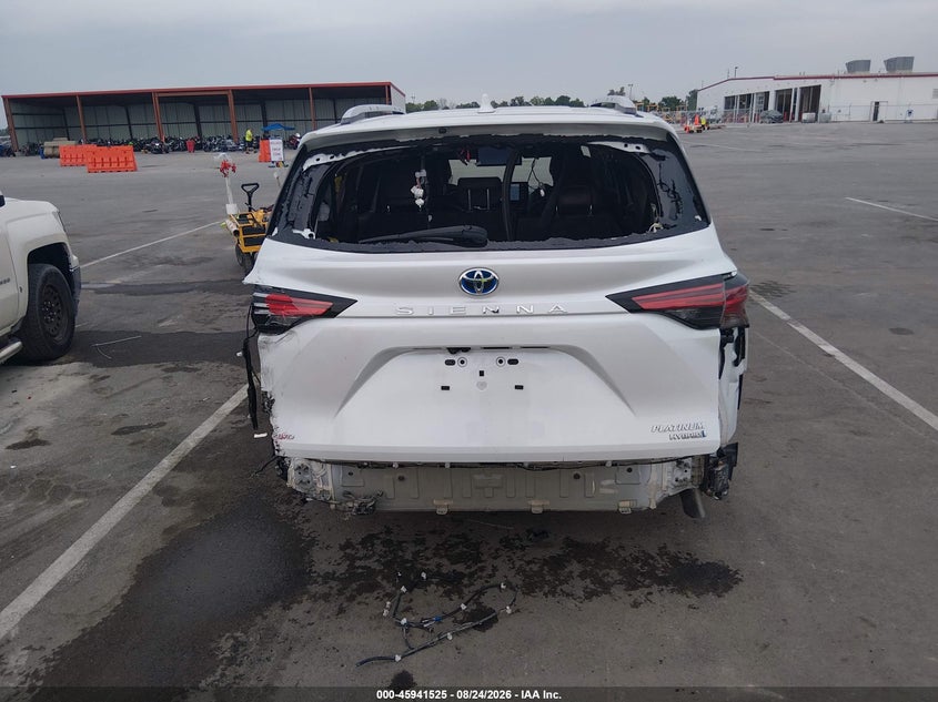 TOYOTA SIENNA - zdjęcie 6