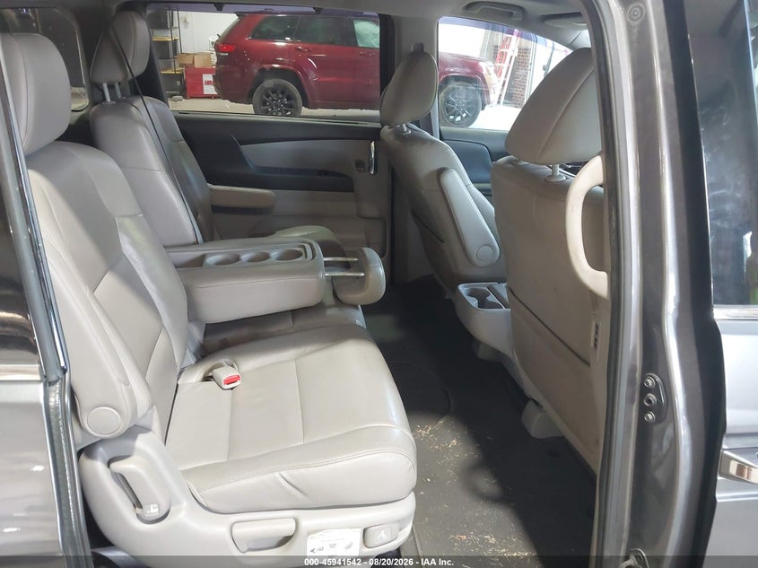 2014 HONDA ODYSSEY auction photo 8