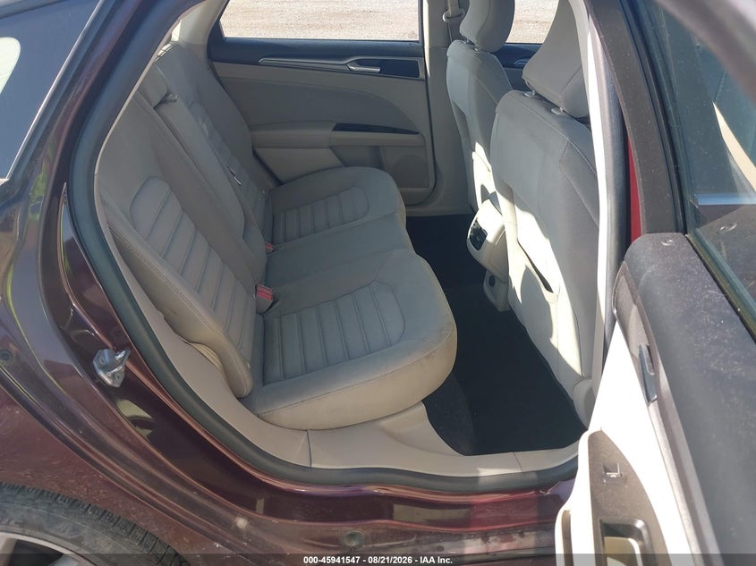 2017 FORD FUSION auction photo 8