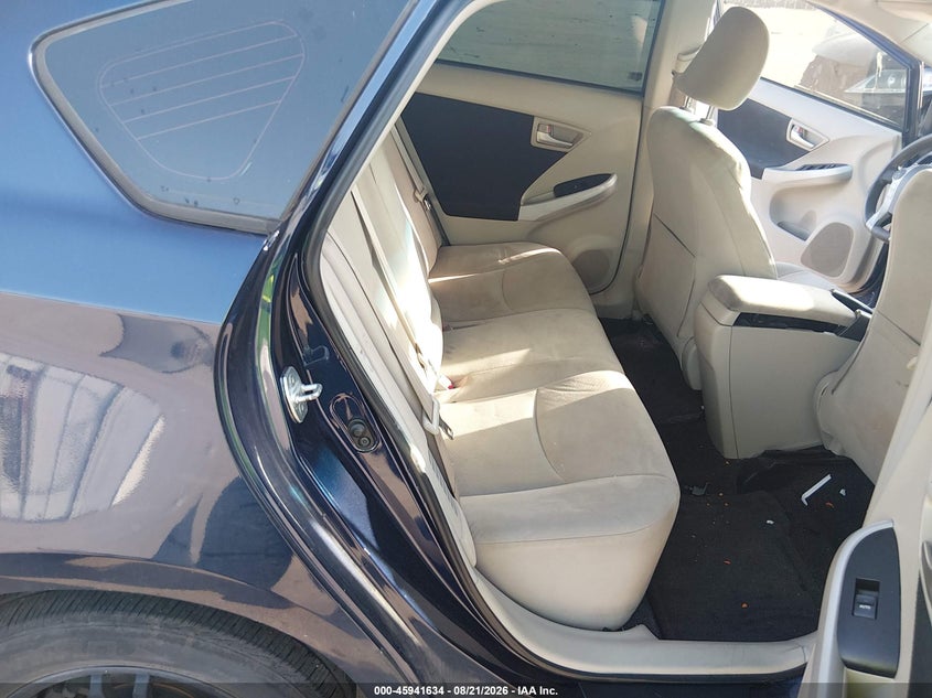 2013 TOYOTA PRIUS auction photo 8