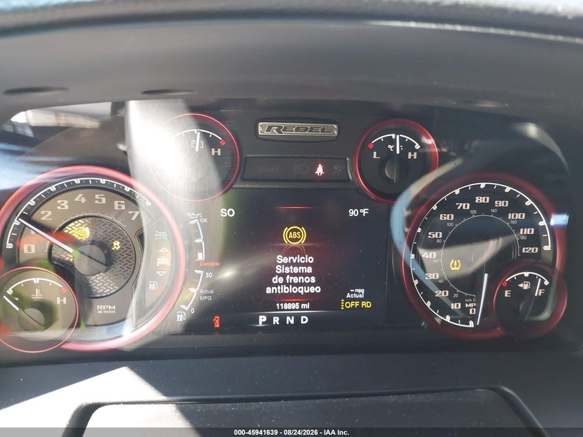2016 RAM 1500 auction photo 7