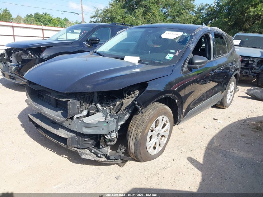2025 Ford Escape, Left Front, IAAI, VIN 1FMCU0GNXSUA73211 — photo 2