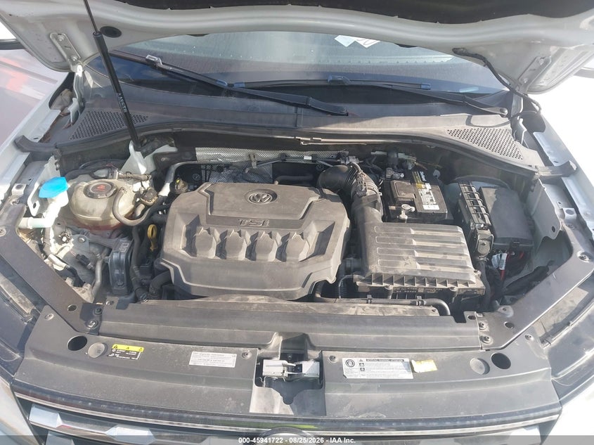 2018 VOLKSWAGEN TIGUAN 2.0T SE/2.0T SEL · Фото 10