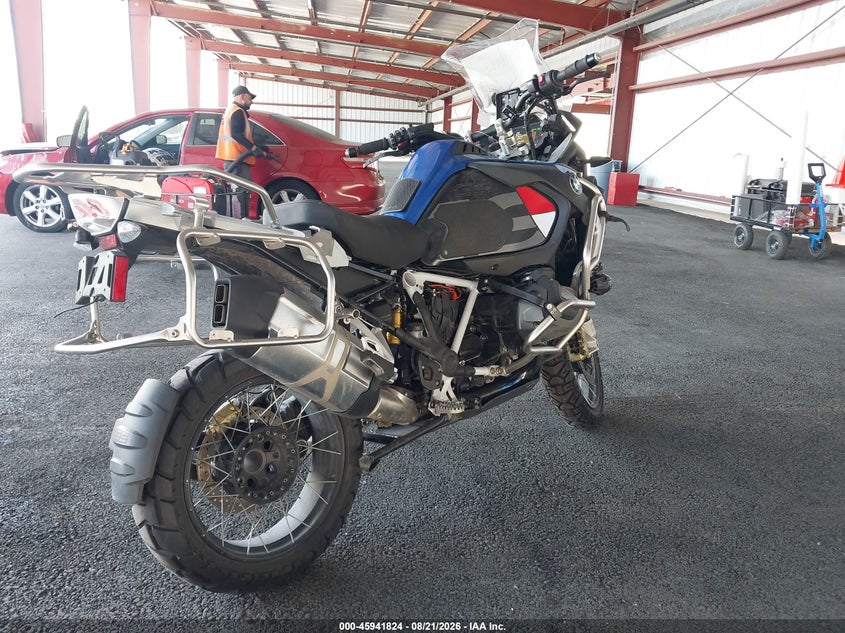 2024 BMW R 1250 auction photo 4