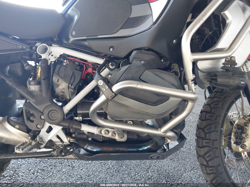 2024 BMW R 1250 auction photo 8
