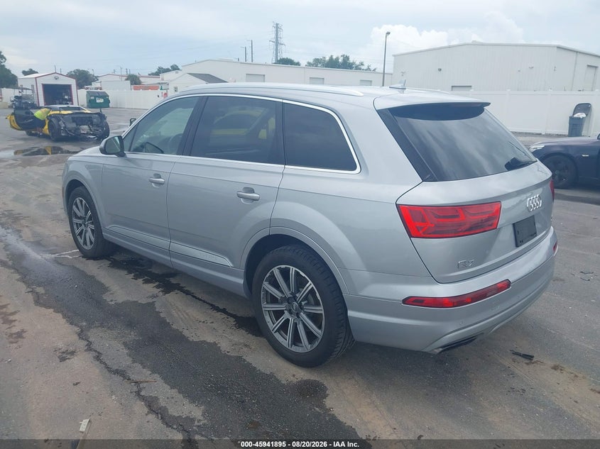 Vin: wa1vaaf7xhd041389, lot: 46441067, audi q7 3.0t premium 20173