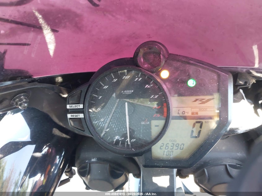 2011 YAMAHA YZFR1 auction photo 7
