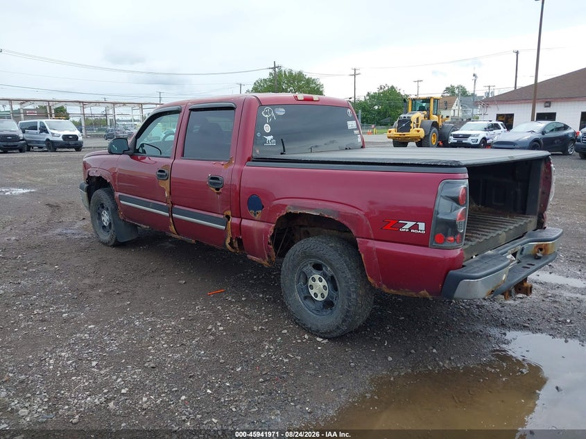 2004 CHEVROLET SILVERADO auction photo 3