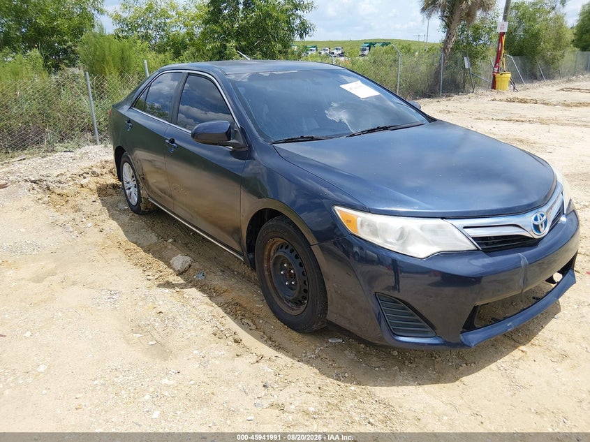 2014 TOYOTA CAMRY HYBRID auction photo 1