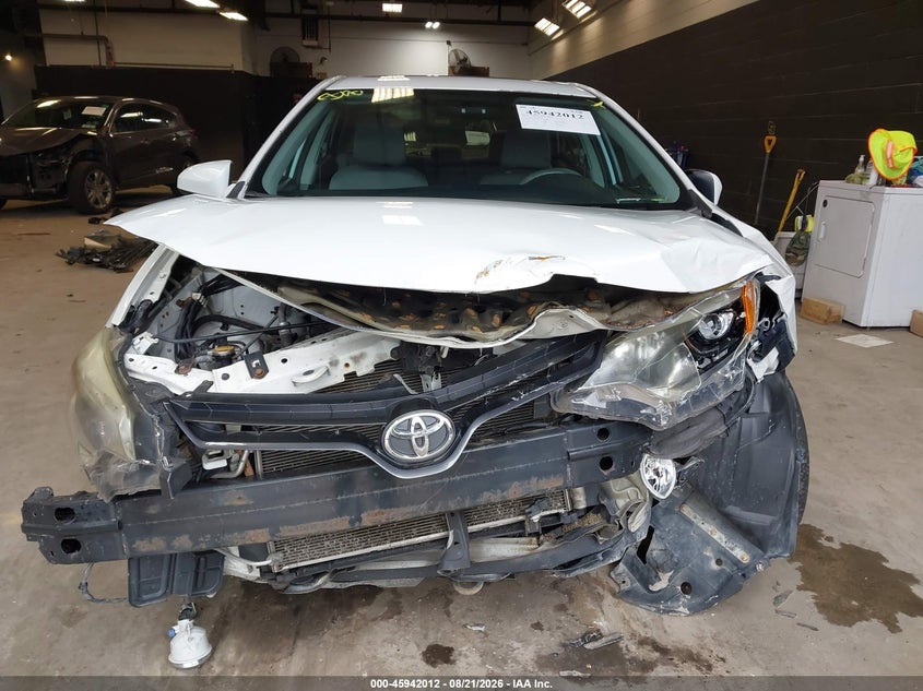 2015 TOYOTA COROLLA auction photo 6
