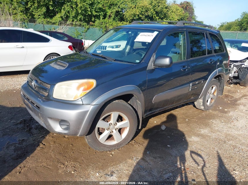 2004 TOYOTA RAV4 auction photo 2