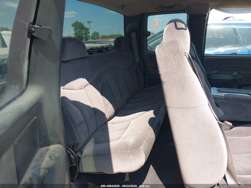 2002 GMC SIERRA 1500 auction photo 8