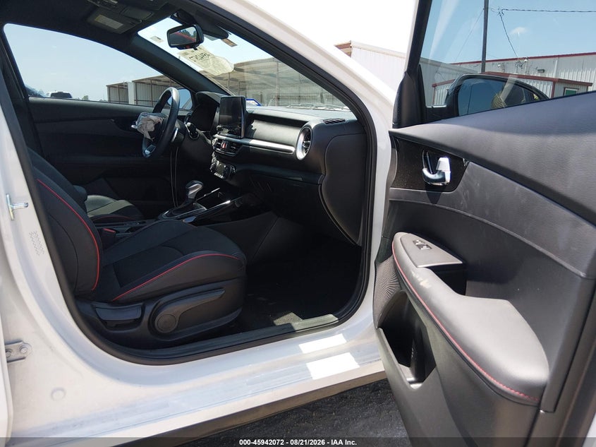 2023 KIA FORTE auction photo 5
