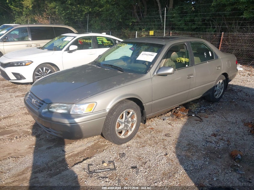 1999 Toyota Camry Xle V6, Normal Wear & Tear, IAAI, VIN JT2BF28K1X0206018 — photo 2