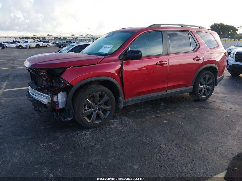 2026 Honda Pilot, Right Side, IAAI, VIN 5FNYG2H35TB003118 — photo 2