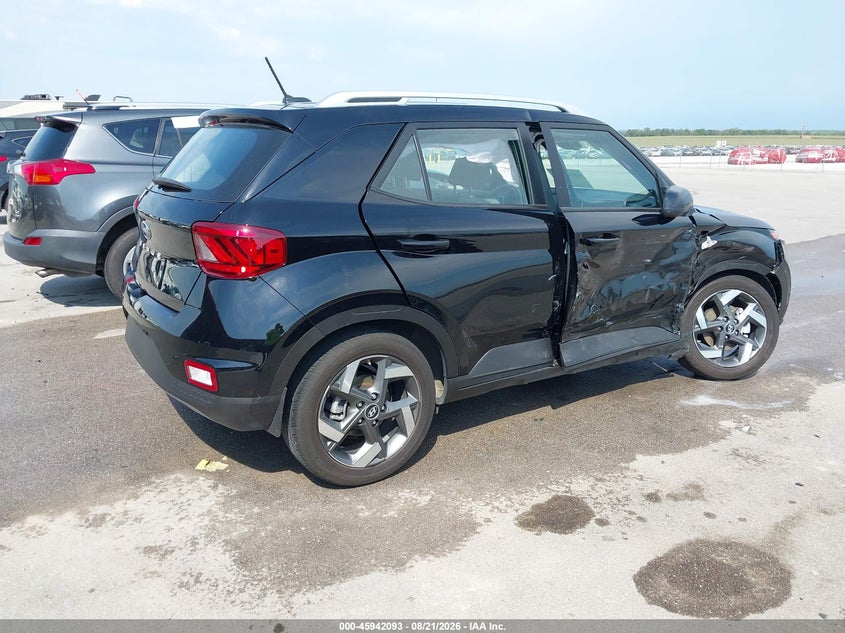 2024 HYUNDAI VENUE auction photo 4