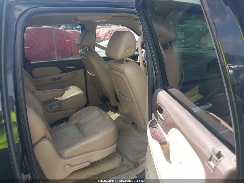 2007 GMC YUKON XL 1500 auction photo 8