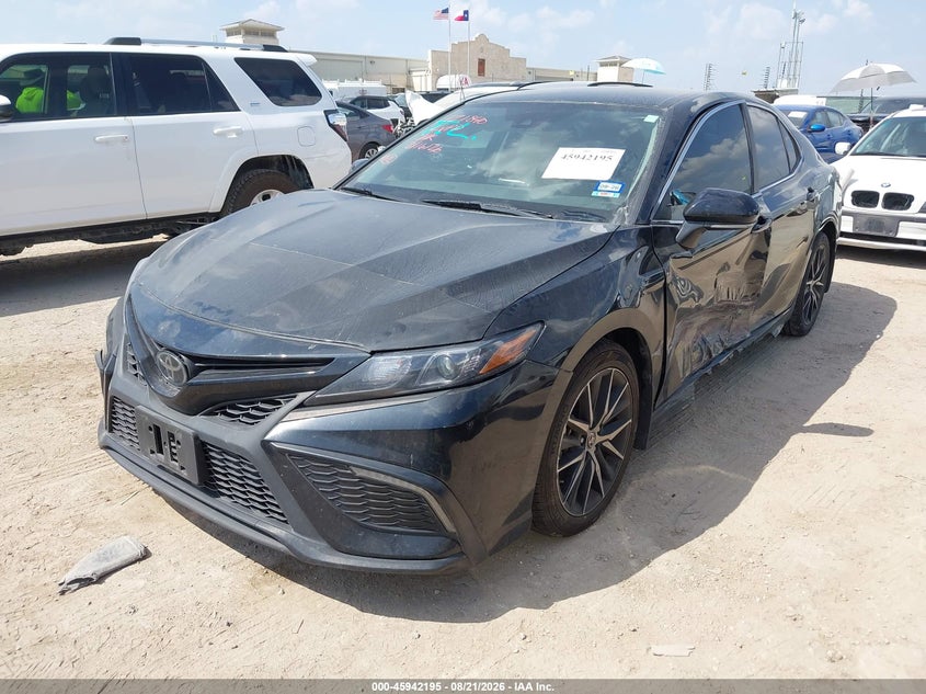 TOYOTA CAMRY - zdjęcie 2