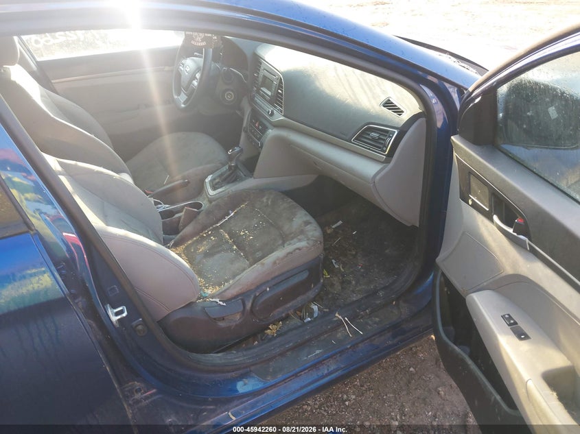 2017 HYUNDAI ELANTRA auction photo 5