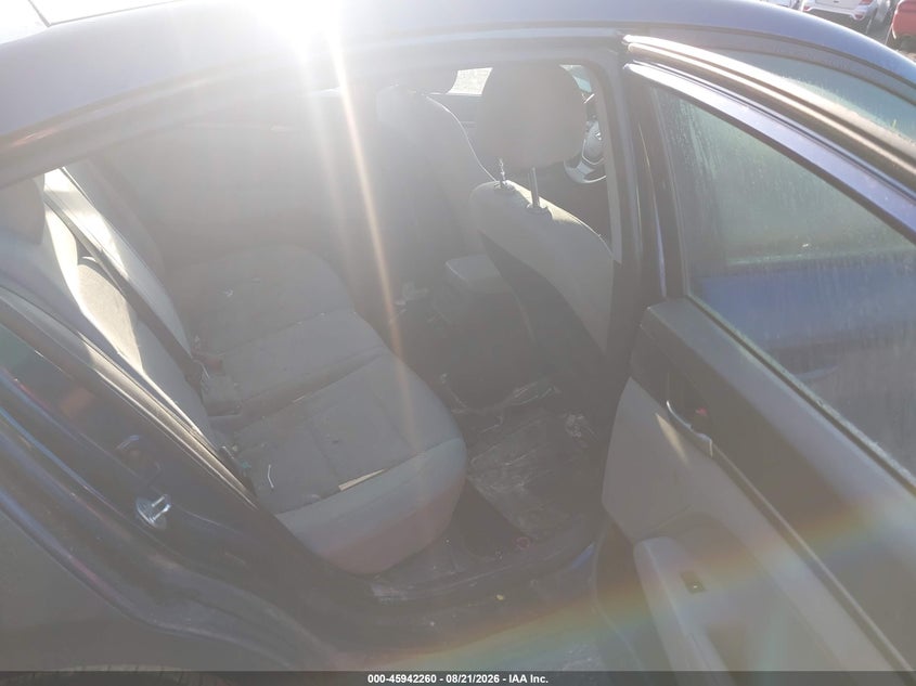 2017 HYUNDAI ELANTRA auction photo 8
