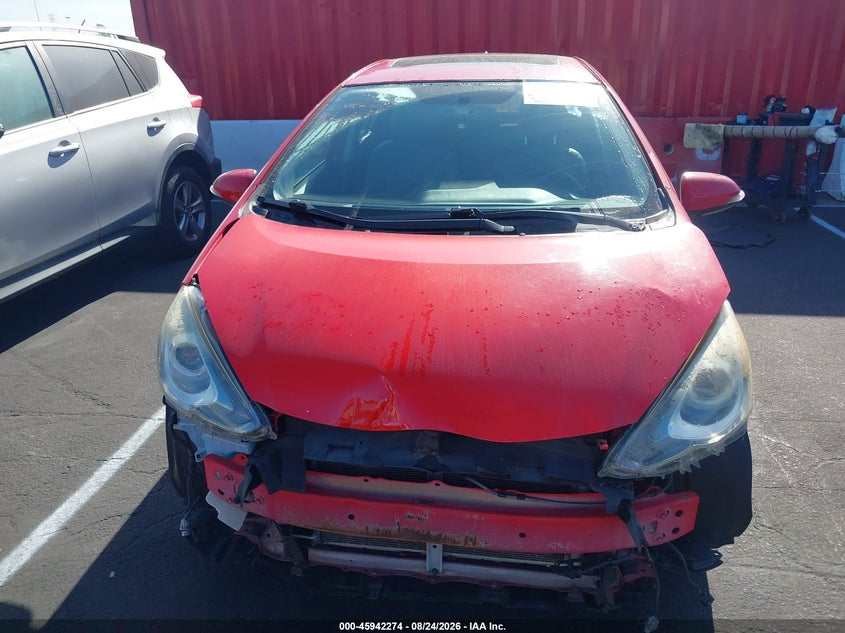 TOYOTA PRIUS C - zdjęcie 13