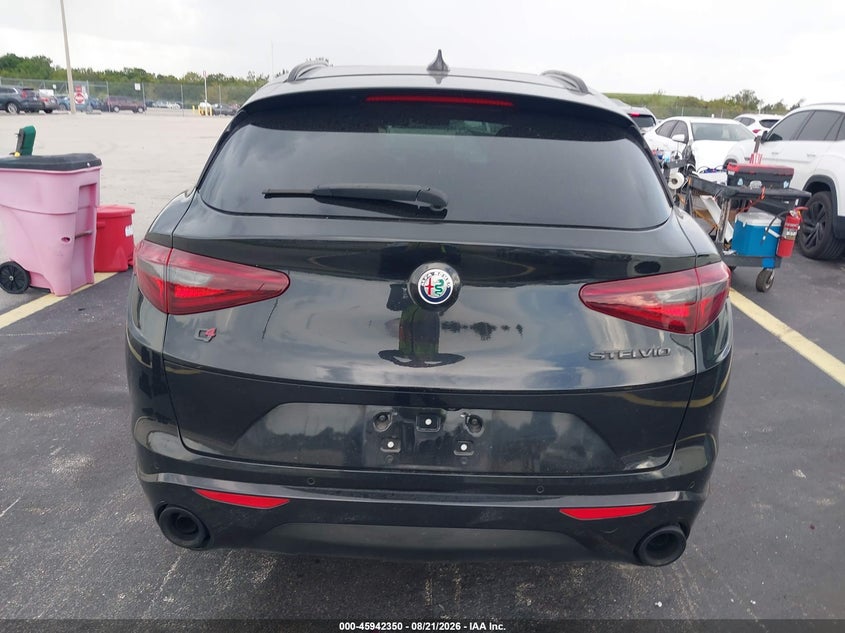 2020 ALFA ROMEO STELVIO TI AWD · Фото 16