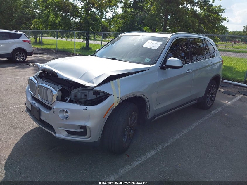 2017 BMW X5, Front End, IAAI, VIN 5UXKR0C54H0U55076 — photo 2