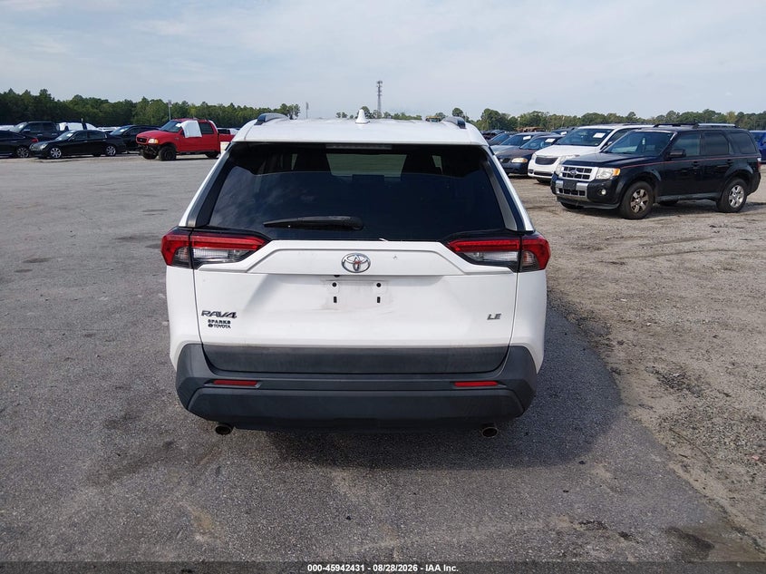 TOYOTA RAV4 - zdjęcie 16