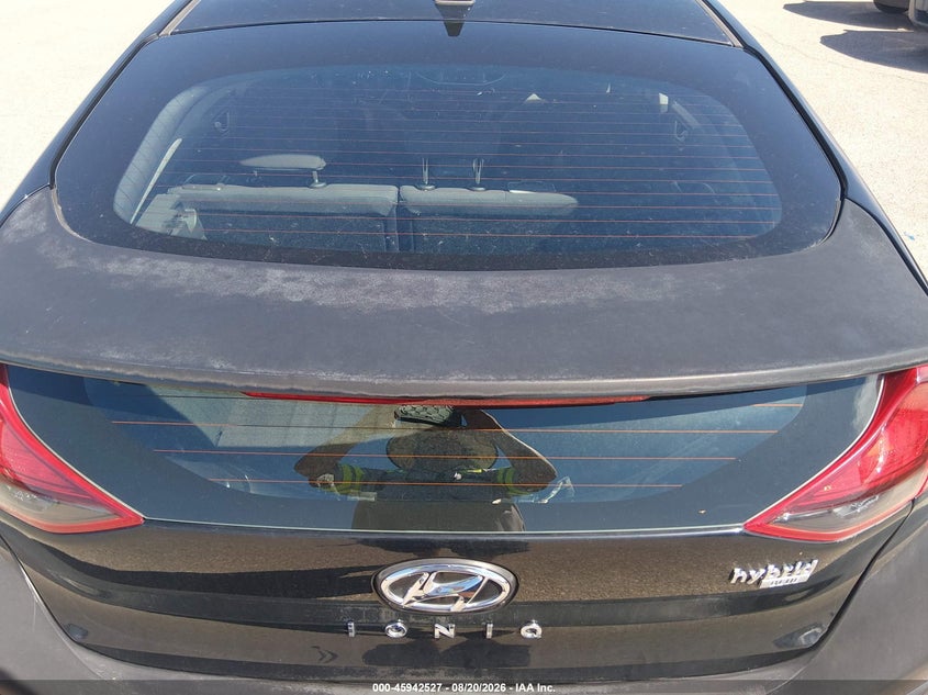 HYUNDAI IONIQ HYBRID 2018 VIN KMHC65LC7JU075427