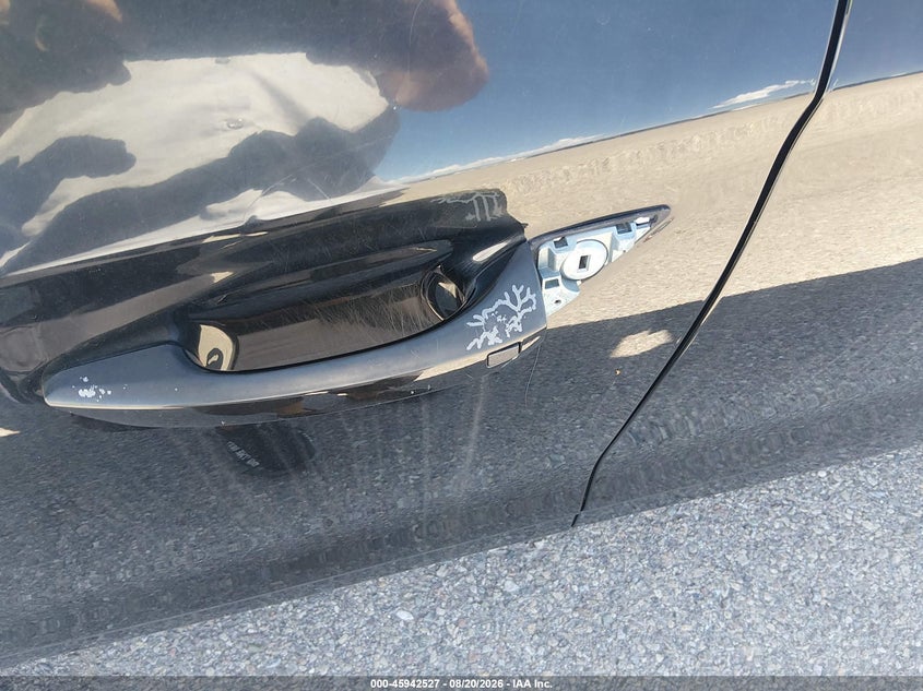 HYUNDAI IONIQ HYBRID 2018 VIN KMHC65LC7JU075427